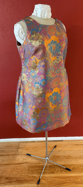 1960s Vibe Orange Multi Dress Right Quarter View. Vogue V1537. 