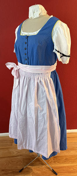 Dirndl Apron Left Quarter View. Burda 8448 
